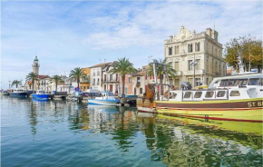 2 Bedroom Amazing Home In Aigues-Mortes